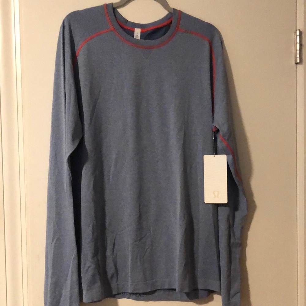 Lululemon Men’s workout shirt